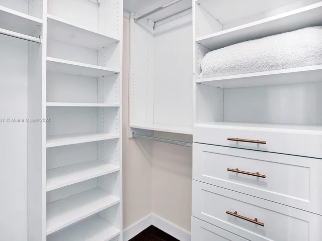 150 Sunny Isles Blvd # 805, Sunny Isles Beach FL 33160