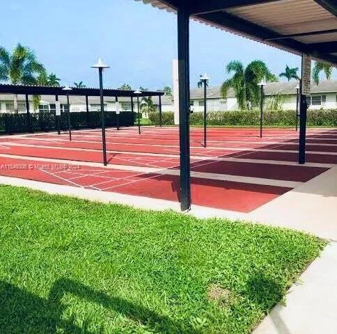 2960 E Crosley Dr E # D, West Palm Beach FL 33415