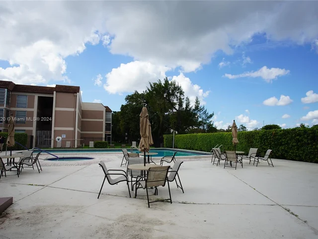 8380 Sands Point Blvd # J110, Tamarac FL 33321