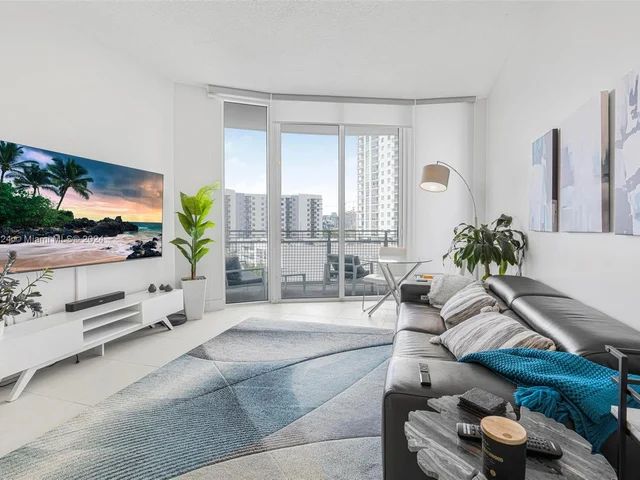 350 NE 24th St # 711, Miami FL 33137