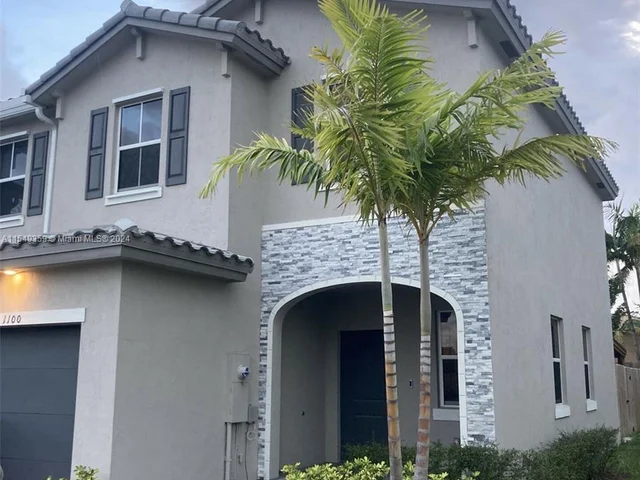 1100 SE 26th Ter, Homestead FL 33035