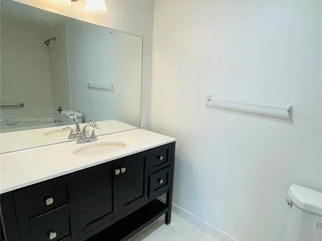 919 Hillcrest Dr # 302, Hollywood FL 33021