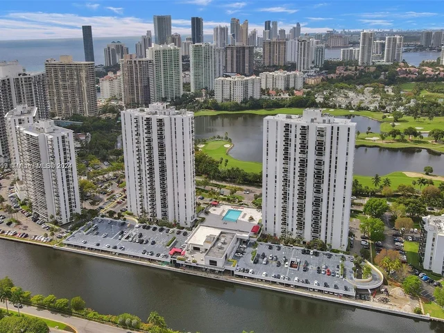 3625 N Country Club Dr # 1404, Aventura FL 33180