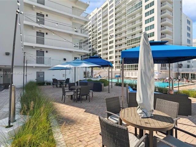 5401 Collins Ave # 1014, Miami Beach FL 33140