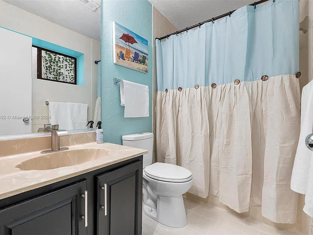 1301 N Riverside Dr # 18, Pompano Beach FL 33062