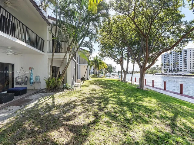1301 N Riverside Dr # 18, Pompano Beach FL 33062