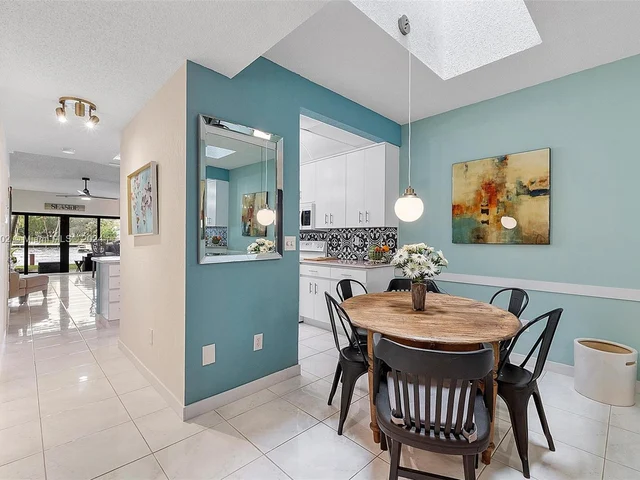 1301 N Riverside Dr # 18, Pompano Beach FL 33062