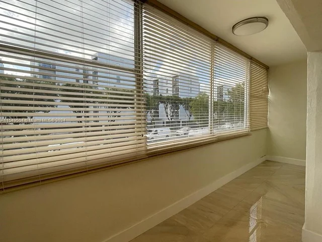 1555 W 44th Pl # 217B, Hialeah FL 33012