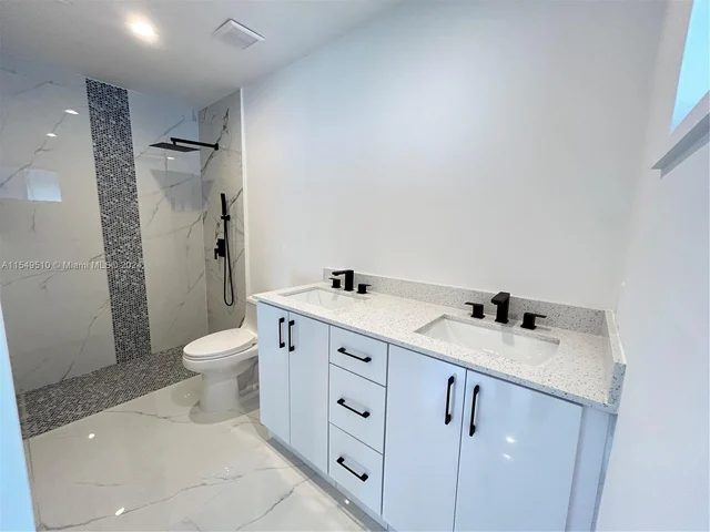 20460 SW 122nd Pl, Miami FL 33177