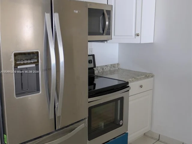 6801 Harding Ave # 523, Miami Beach FL 33141