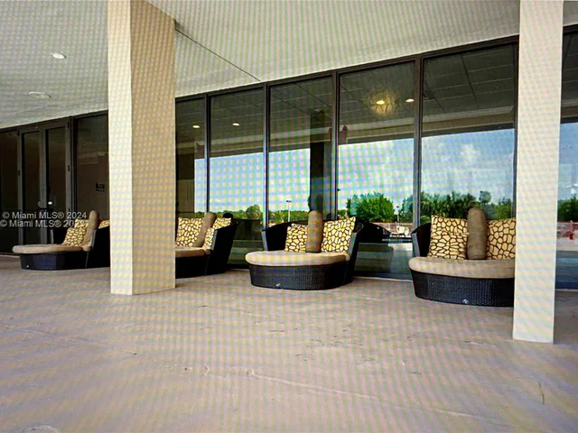 400 Kings Point Dr # 314, Sunny Isles Beach FL 33160