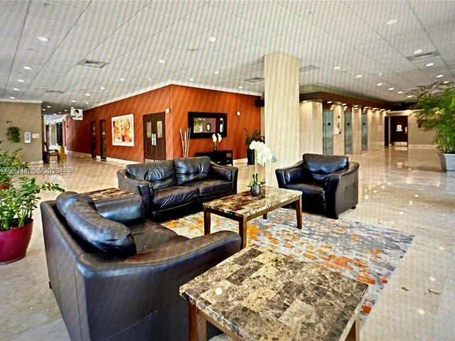 400 Kings Point Dr # 314, Sunny Isles Beach FL 33160