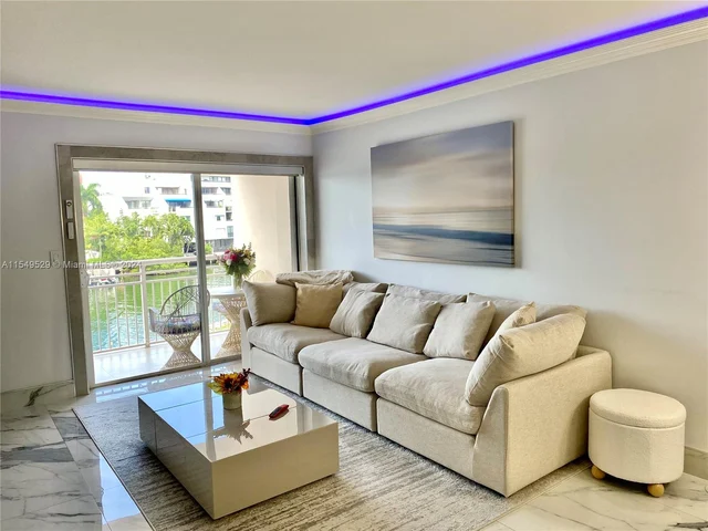 400 Kings Point Dr # 314, Sunny Isles Beach FL 33160