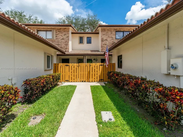 12451 NW 3rd St # B3, Plantation FL 33325