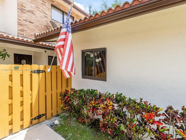 12451 NW 3rd St # B3, Plantation FL 33325