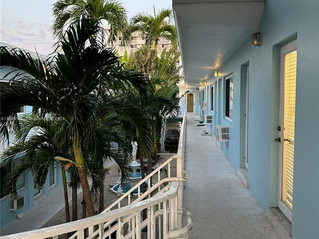 401 Collins Ave # 13, Miami Beach FL 33139