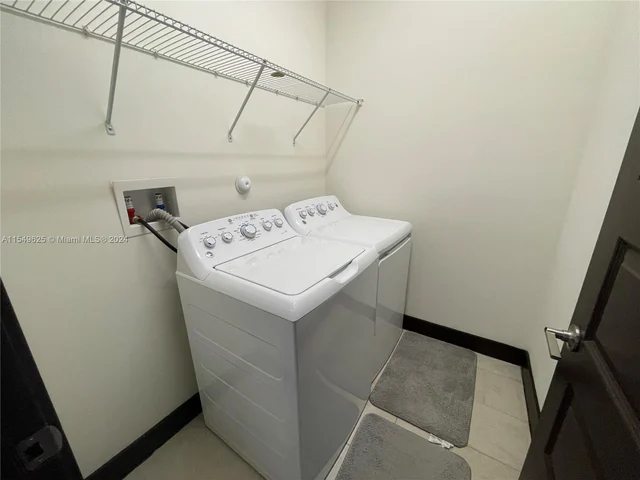 15955 NW 91st Ct # 15955, Miami Lakes FL 33018