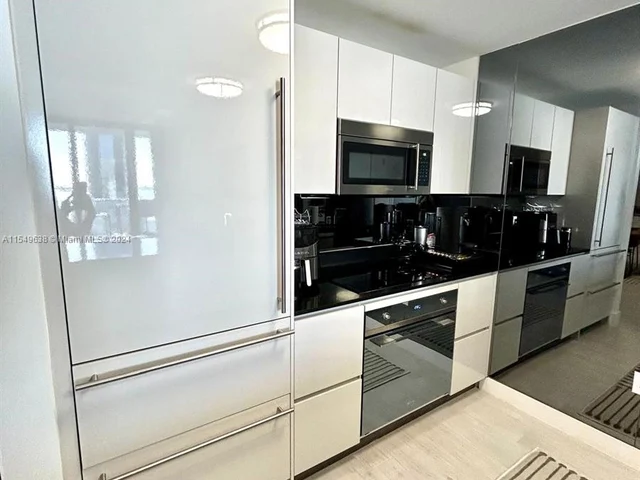 1010 Brickell Ave # 2002, Miami FL 33131