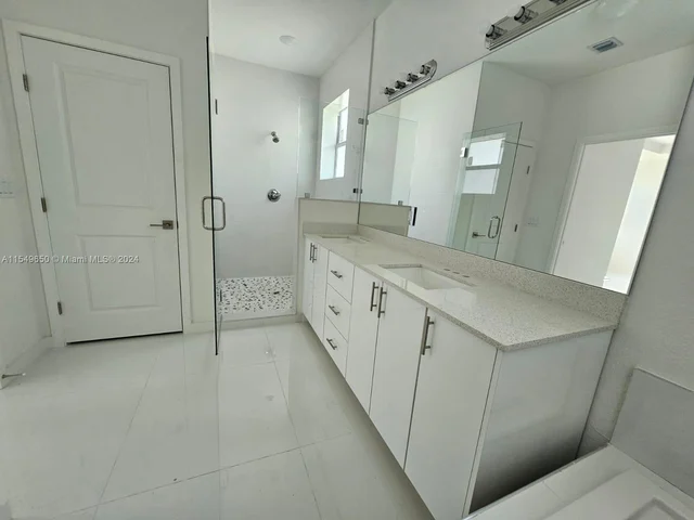 22560 SW 125 AVE, Miami FL 33170