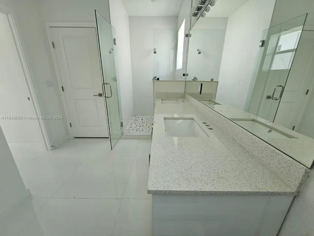 22560 SW 125 AVE, Miami FL 33170