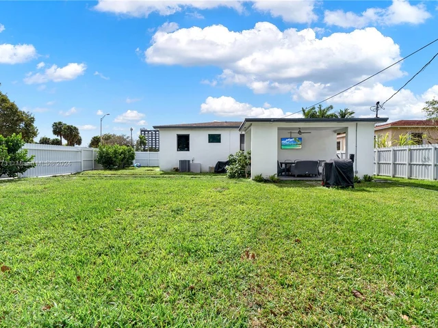 591 NE 170th St, North Miami Beach FL 33162