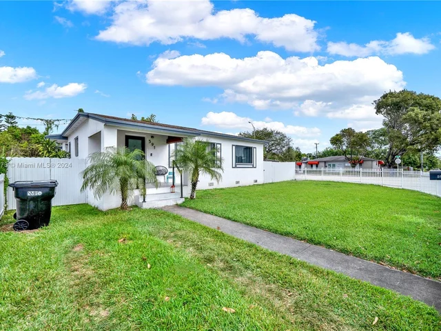 591 NE 170th St, North Miami Beach FL 33162