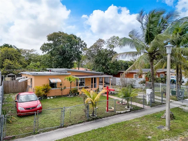 550 NW 143rd St, North Miami FL 33168