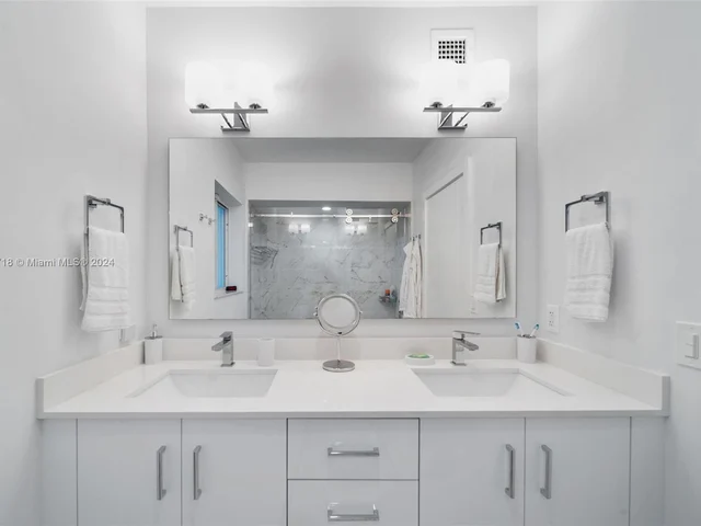 440 W 62nd St # 0, Miami Beach FL 33140