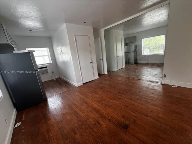 2037 Madison St # 11, Hollywood FL 33020