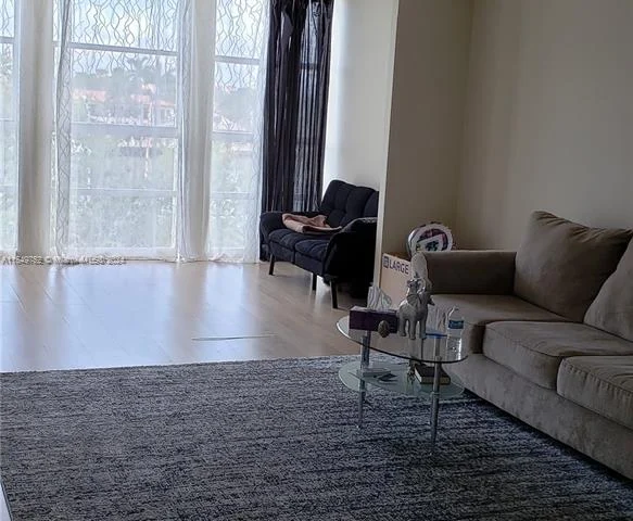 701 Three Islands Blvd # 417, Hallandale Beach FL 33009