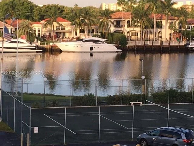 701 Three Islands Blvd # 417, Hallandale Beach FL 33009