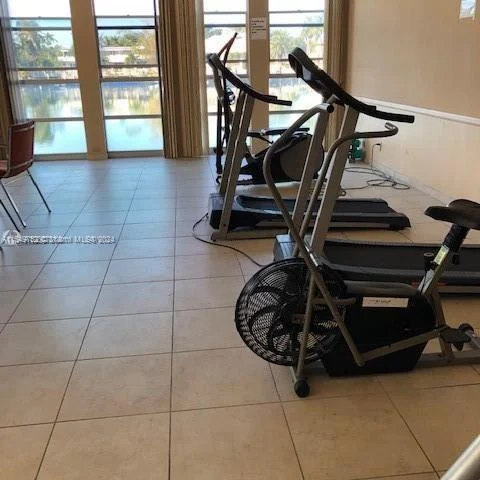 701 Three Islands Blvd # 417, Hallandale Beach FL 33009