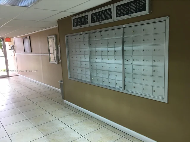 701 Three Islands Blvd # 417, Hallandale Beach FL 33009