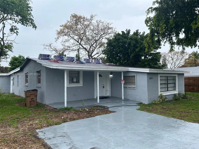 5311 NE 10th Ave, Deerfield Beach FL 33064