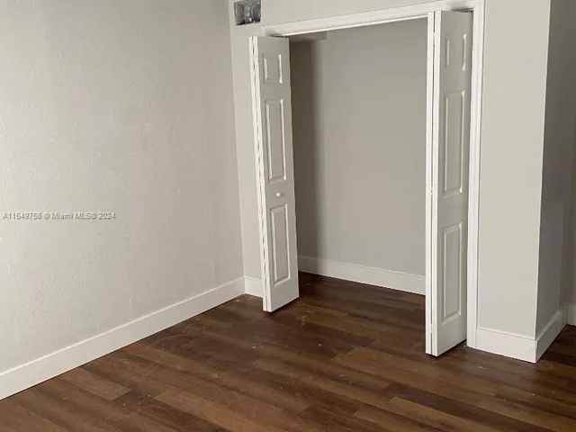 5311 NE 10th Ave, Deerfield Beach FL 33064