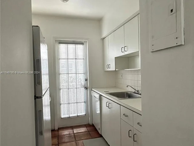 911 Meridian Ave # 101, Miami Beach FL 33139