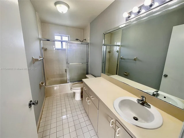 18124 SW 153rd Pl, Miami FL 33187