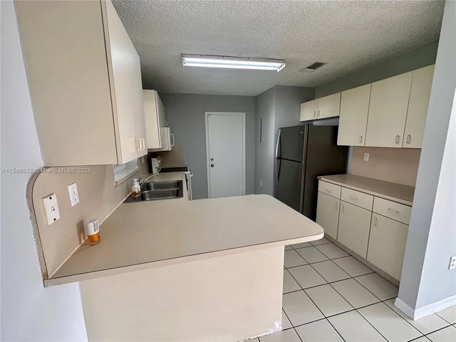 18124 SW 153rd Pl, Miami FL 33187