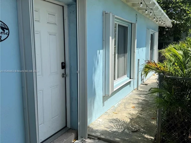 919 SW 10th St # 1, Miami FL 33130