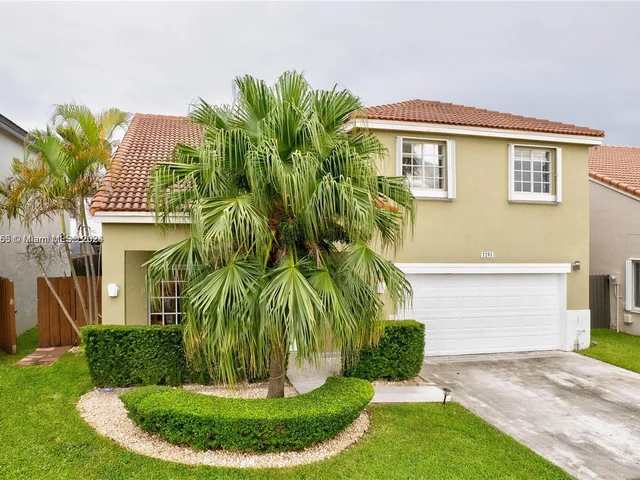 7251 SW 158th Pl, Miami FL 33193