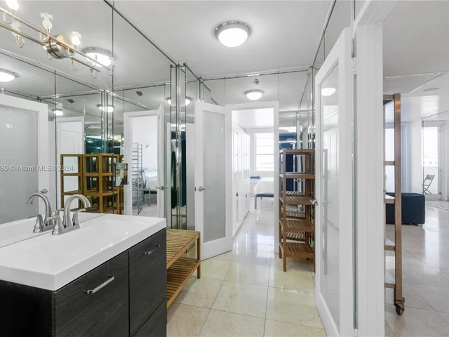 100 Lincoln Rd # 1020, Miami Beach FL 33139
