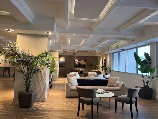 100 Lincoln Rd # 1020, Miami Beach FL 33139