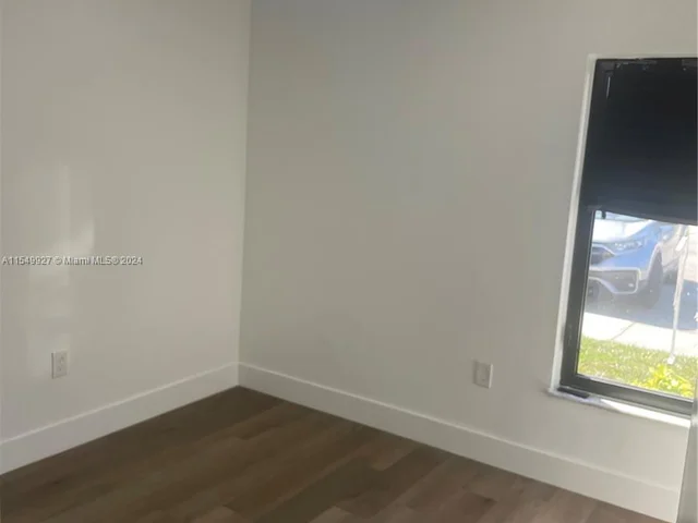 21361 NW 39th Ave, Miami Gardens FL 33055