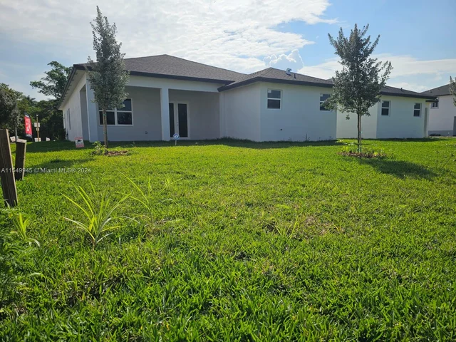 22580 SW 125 AVE, Miami FL 33170