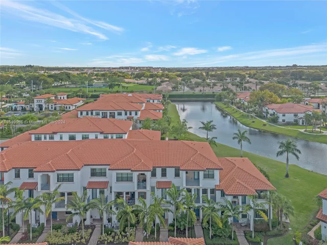 11548 SW 14th St, Pembroke Pines FL 33025