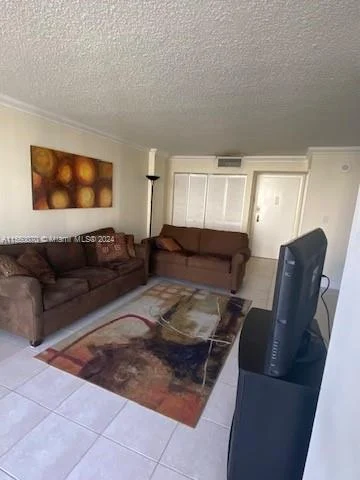 16909 N Bay Rd # 608, Sunny Isles Beach FL 33160