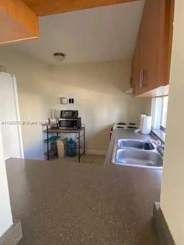 16909 N Bay Rd # 608, Sunny Isles Beach FL 33160