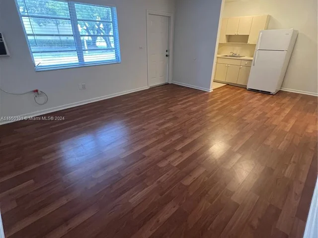 4 Nahkoda Dr # 4, Miami Springs FL 33166