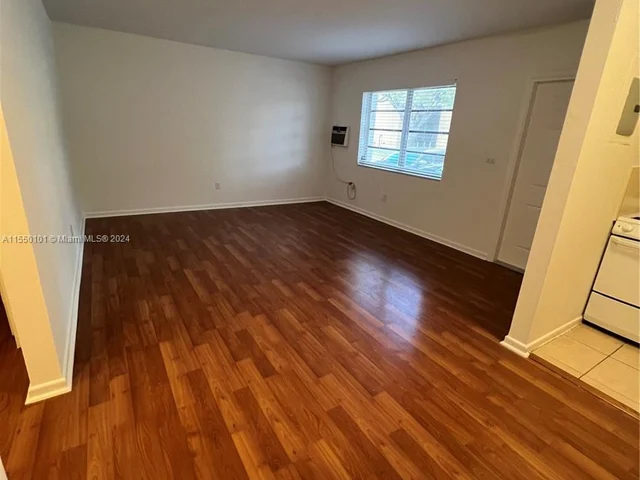 4 Nahkoda Dr # 4, Miami Springs FL 33166