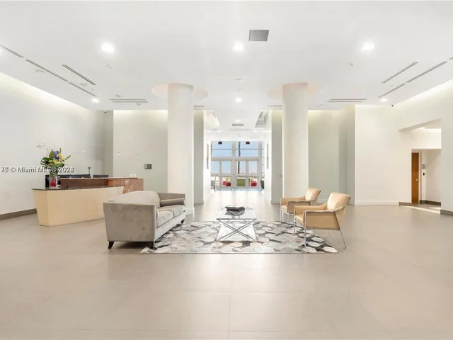 665 NE 25th St # 801, Miami FL 33137